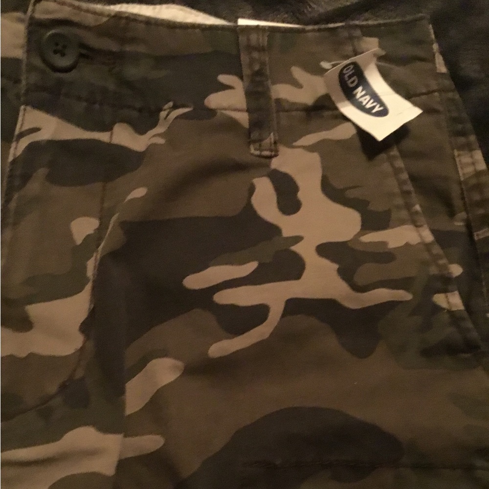 🆕 Old Navy Camouflage Cargo Shorts / NWT / 🆕🆕